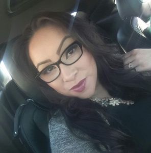 Meet your Posher, Mireya